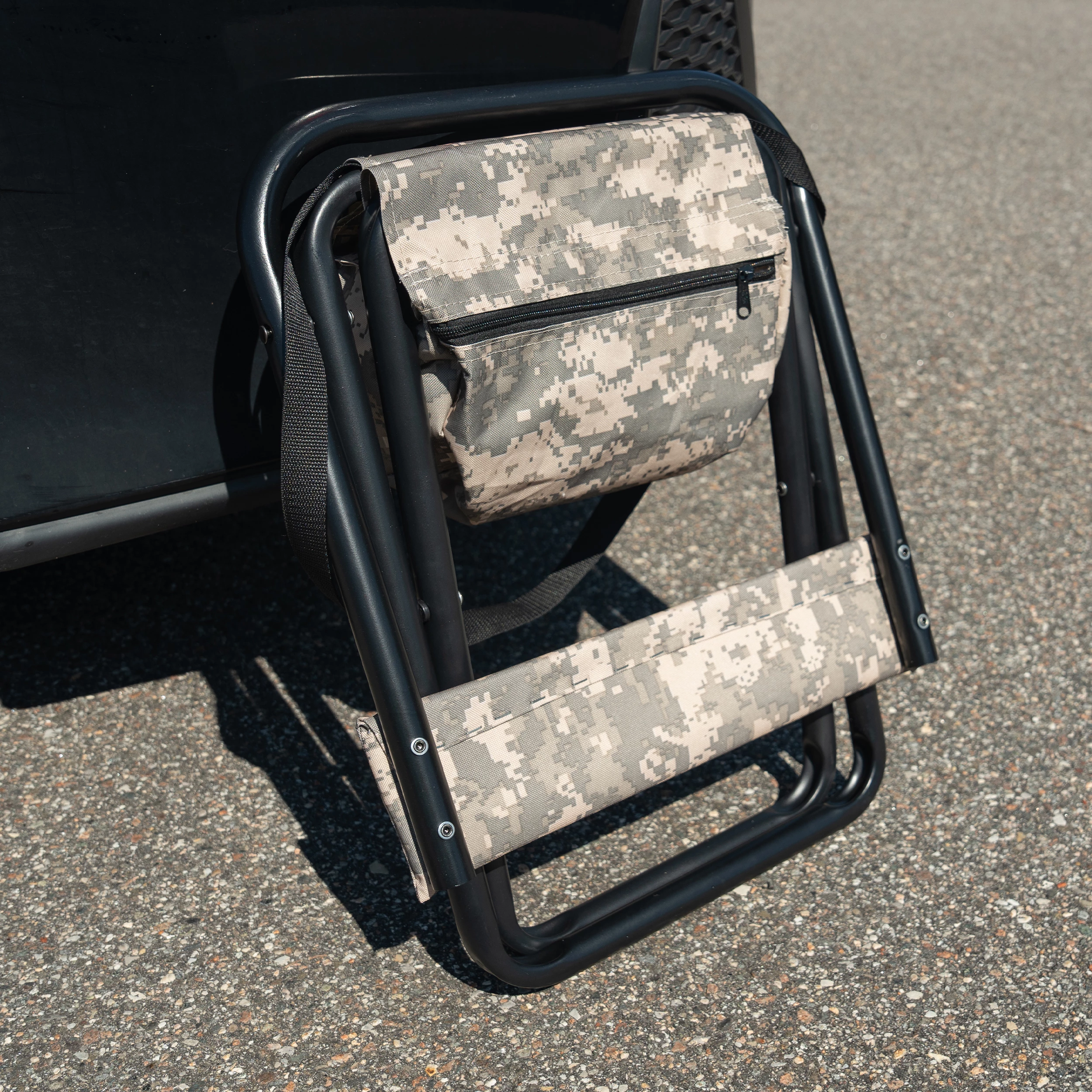 Rothco Deluxe Camo Stool With Pouch Back