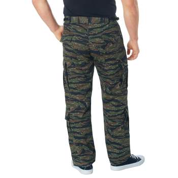 Tight sales camo trousers